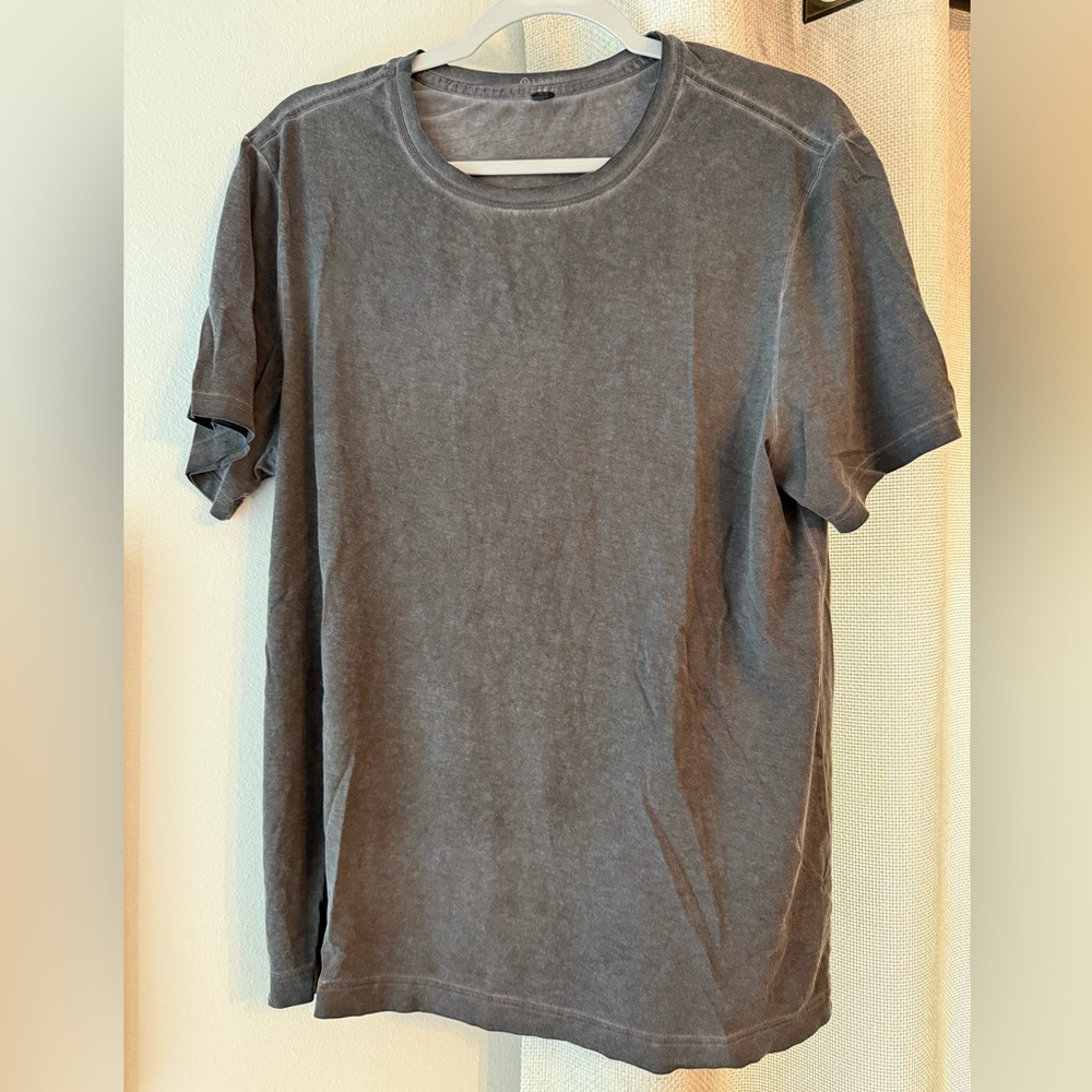 Men’s Lululemon Like New - Medium/Large Dark Wash